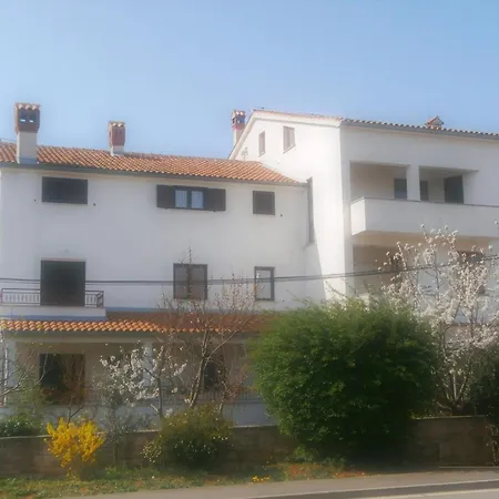 Fewo Villa Vrancic Mit Eigener Terrasse * Rovinj